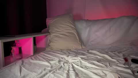 Mary     X TechnoElfff  INST    fansly kissmary online show from January 2025 03:46:02 PM