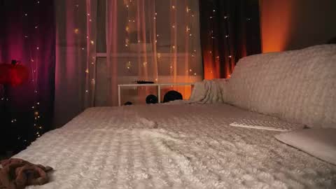 Mary     X TechnoElfff  INST    fansly kissmary online show from November 2025 06:43:02 PM