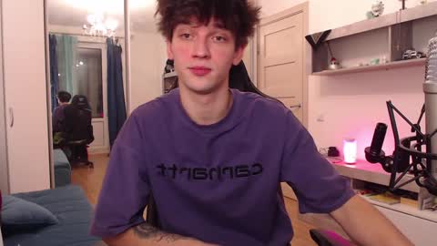 Teddy online show from December 2024 07:01:02 PM