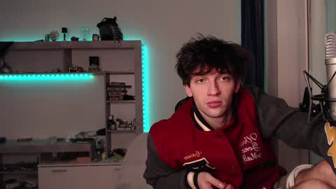 Teddy online show from December 2024 12:01:02 AM