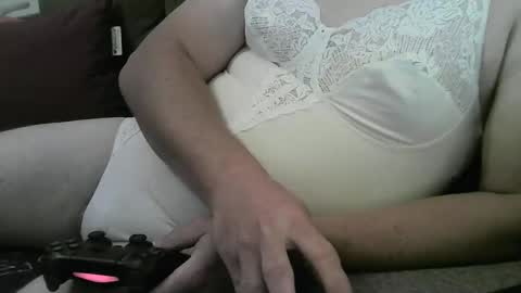 Snapshot of tedstriker333 chatting on September 2025 12:00:02 AM Chris online show from September 2025 12:00:02 AM