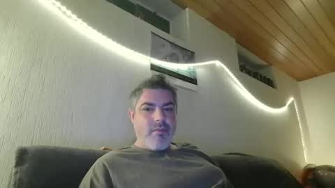 Snapshot of teeforyou chatting on January 2025 06:33:02 PM Peter online show from January 2025 06:33:02 PM