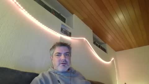 Snapshot of teeforyou chatting on February 2025 01:15:02 AM Peter online show from February 2025 01:15:02 AM