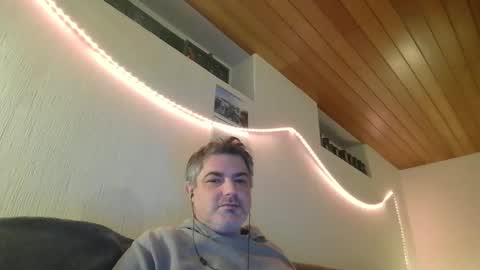 Snapshot of teeforyou chatting on February 2025 04:25:02 AM Peter online show from February 2025 04:25:02 AM