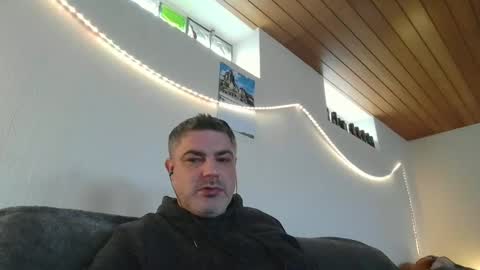 Snapshot of teeforyou chatting on March 2025 10:26:02 AM Peter online show from March 2025 10:26:02 AM