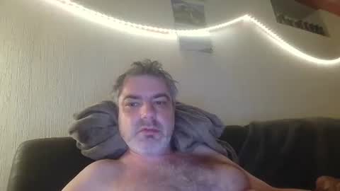 Snapshot of teeforyou chatting on September 2025 10:10:01 PM Peter online show from September 2025 10:10:01 PM