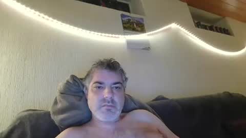 Snapshot of teeforyou chatting on October 2025 10:51:02 PM Peter online show from October 2025 10:51:02 PM