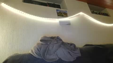 Snapshot of teeforyou chatting on October 2025 10:54:02 PM Peter online show from October 2025 10:54:02 PM