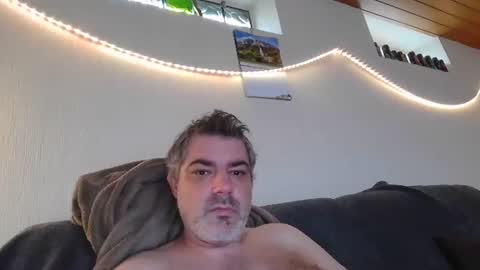 Snapshot of teeforyou chatting on October 2025 11:44:02 AM Peter online show from October 2025 11:44:02 AM