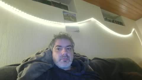 Snapshot of teeforyou chatting on October 2025 05:11:02 AM Peter online show from October 2025 05:11:02 AM