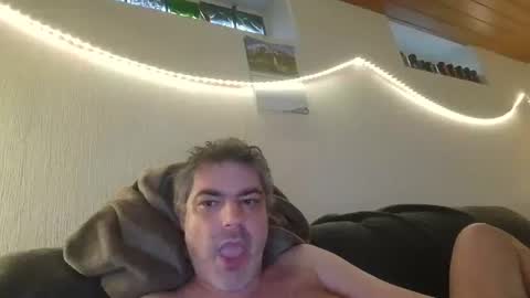 Snapshot of teeforyou chatting on November 2025 07:28:01 AM Peter online show from November 2025 07:28:01 AM