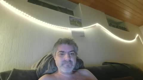 Snapshot of teeforyou chatting on November 2025 05:52:01 PM Peter online show from November 2025 05:52:01 PM