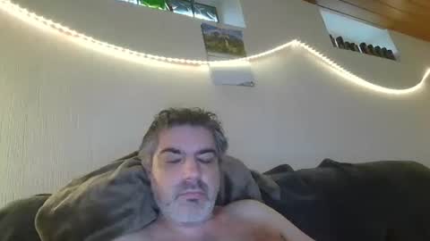 Snapshot of teeforyou chatting on November 2025 11:21:02 AM Peter online show from November 2025 11:21:02 AM