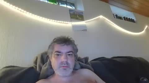 Snapshot of teeforyou chatting on November 2025 07:52:02 AM Peter online show from November 2025 07:52:02 AM