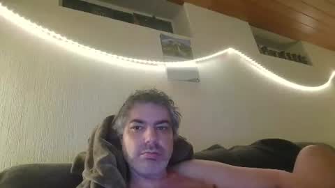 Snapshot of teeforyou chatting on December 2025 06:13:02 PM Peter online show from December 2025 06:13:02 PM