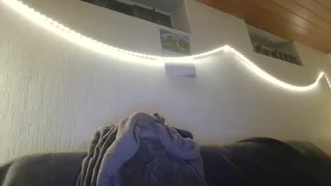 Snapshot of teeforyou chatting on December 2025 06:25:01 PM Peter online show from December 2025 06:25:01 PM