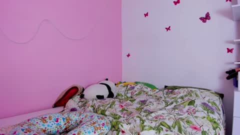 Amy No penetration Virgiin giirl online show from December 2024 09:38:02 PM