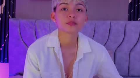 Snapshot of tefi_meow_ chatting on June 2026 11:57:01 AM Estefani online show from June 2026 11:57:01 AM