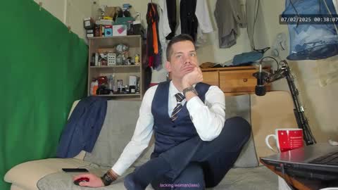 Virg Lszl online show from February 2025 11:37:02 PM