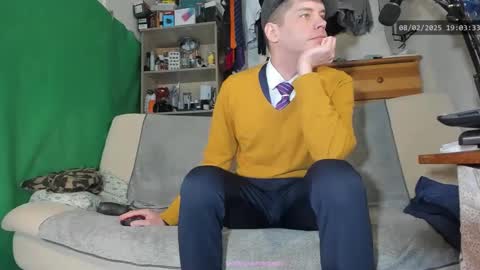 Virg Lszl online show from February 2025 06:01:01 PM