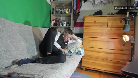 Virg Lszl online show from February 2025 05:42:01 PM