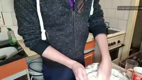 Virg Lszl online show from February 2025 04:24:02 PM