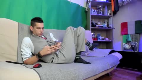 Virg Lszl online show from November 2025 12:20:01 PM