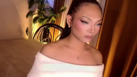 Snapshot of temptation_ashley chatting on July 2026 06:51:01 PM temptation_ashley online show from July 2026 06:51:01 PM