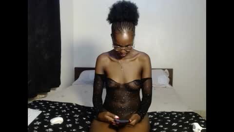 Snapshot of tempting_vibe chatting on February 2026 04:48:01 PM tempting_vibe online show from February 2026 04:48:01 PM