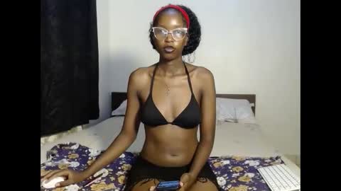 Snapshot of tempting_vibe chatting on March 2026 07:37:01 PM tempting_vibe online show from March 2026 07:37:01 PM
