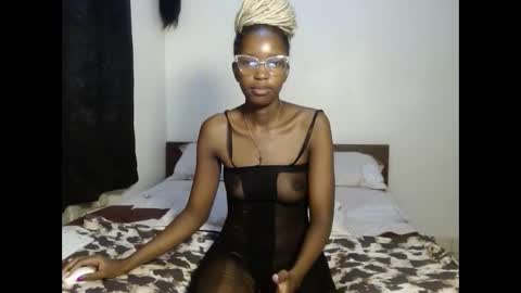 Snapshot of tempting_vibe chatting on April 2026 09:08:01 PM tempting_vibe online show from April 2026 09:08:01 PM