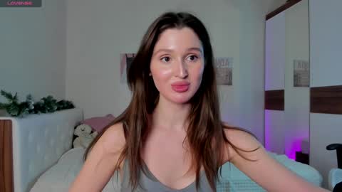 Snapshot of tender_babyy chatting on January 2025 02:21:01 PM Sexy girl Li online show from January 2025 02:21:01 PM