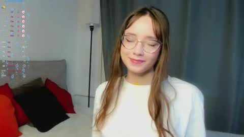 Call me Lora online show from October 2025 01:32:01 PM