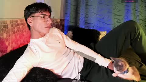 Snapshot of teo_369 chatting on December 2024 06:15:01 PM Teo online show from December 2024 06:15:01 PM