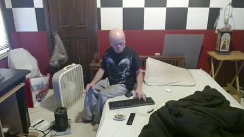 Snapshot of terdy2366 chatting on February 2025 01:27:02 PM terdy2366 online show from February 2025 01:27:02 PM