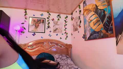 Snapshot of teresa_moon chatting on February 2025 05:02:01 AM  TERESA  Give me a good rating if you enjoy my show  online show from February 2025 05:02:01 AM