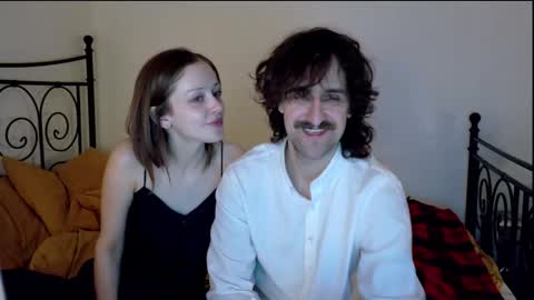 Snapshot of terry_and_elanor chatting on December 2025 03:33:02 AM terry and elanor online show from December 2025 03:33:02 AM