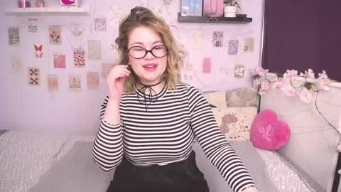 Snapshot of tesspleasure chatting on January 2025 05:15:02 AM TESSA online show from January 2025 05:15:02 AM