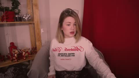 Snapshot of tesspleasure chatting on January 2025 07:49:01 AM TESSA online show from January 2025 07:49:01 AM