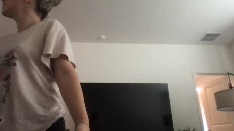 Daphne Summers online show from June 2026 02:44:02 PM