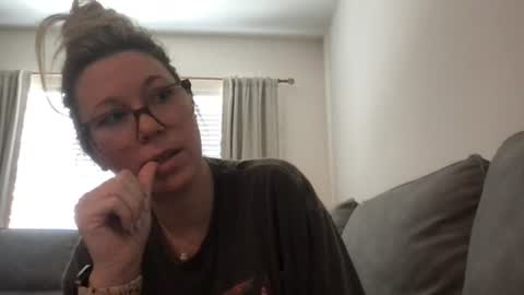 Snapshot of texas_blonde chatting on June 2026 05:01:02 PM Daphne Summers online show from June 2026 05:01:02 PM