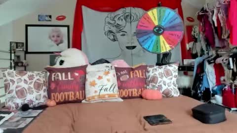 peachy online show from September 2025 06:01:02 PM