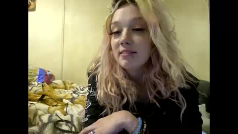 Snapshot of texaspregogrllll chatting on December 2024 03:32:02 PM TEXASGIRLLLL online show from December 2024 03:32:02 PM