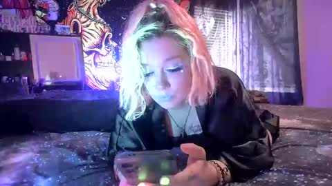 Snapshot of texaspregogrllll chatting on October 2025 06:53:01 PM TEXASGIRLLLL online show from October 2025 06:53:01 PM