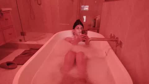 babygirlmami online show from December 2025 07:18:01 PM