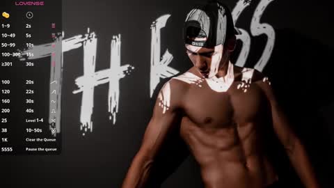 Snapshot of th_russ chatting on January 2025 04:12:01 PM INSTAGRAM Th1rss online show from January 2025 04:12:01 PM