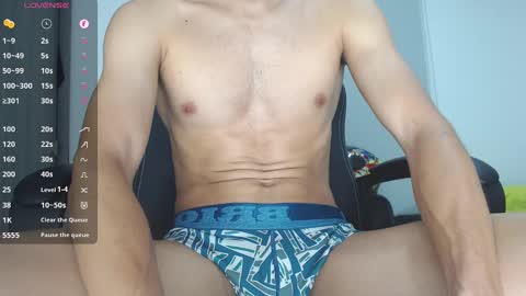 Snapshot of th_russ chatting on January 2025 11:51:02 AM INSTAGRAM Th1rss online show from January 2025 11:51:02 AM