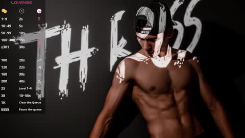 Snapshot of th_russ chatting on January 2025 03:29:02 PM INSTAGRAM Th1rss online show from January 2025 03:29:02 PM