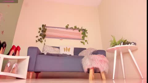 Thais online show from February 2025 12:22:02 PM