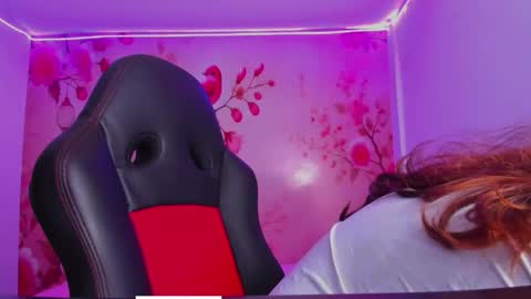 Snapshot of thais_waldrof chatting on October 2025 03:29:02 AM Andreina online show from October 2025 03:29:02 AM